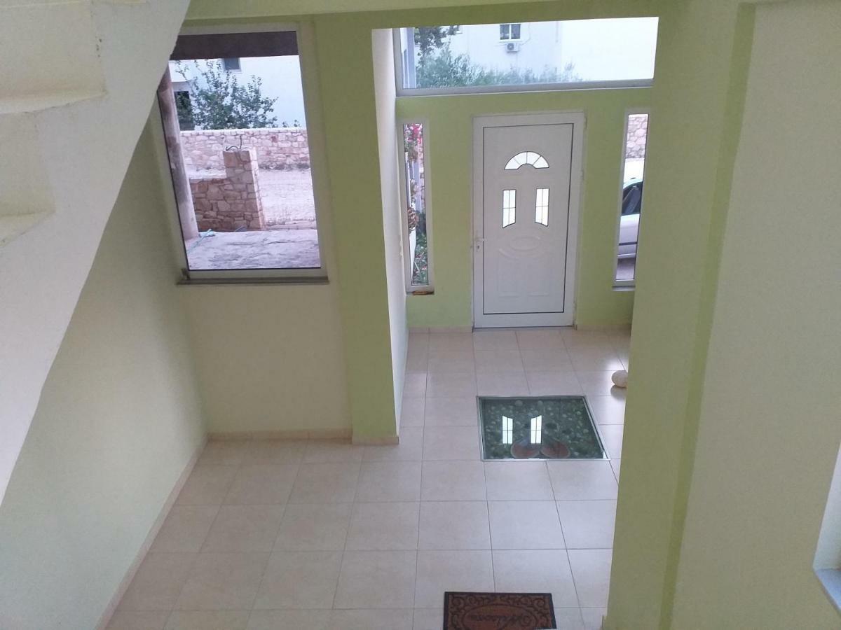 Villa Sopebra Sarandë Exterior foto